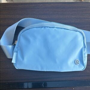 *Last Chance* Lululemon Light Blue Belt Bag - Minimal Everyday Carry